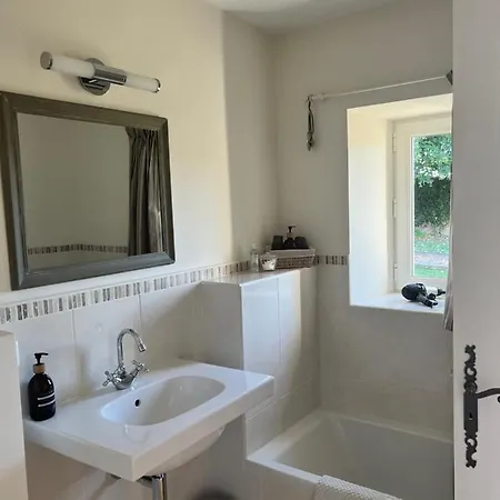 La Girarde Bed and Breakfast 4*