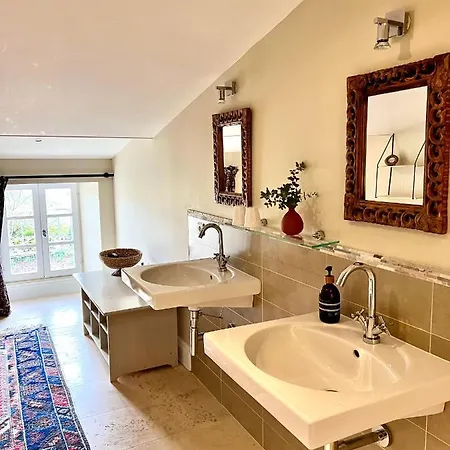 La Girarde Bed and Breakfast