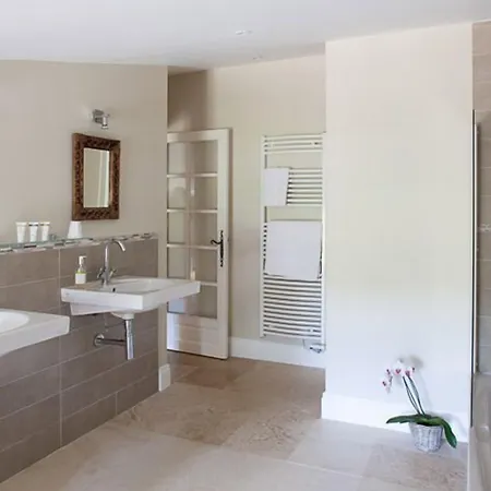 La Girarde Bed and Breakfast