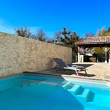 Bed & Breakfast La Girarde 4*