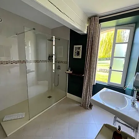 Bed & Breakfast La Girarde Saint-Quentin-de-Caplong