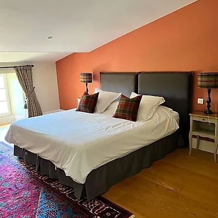 Bed & Breakfast La Girarde 4*