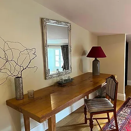 La Girarde Bed & Breakfast