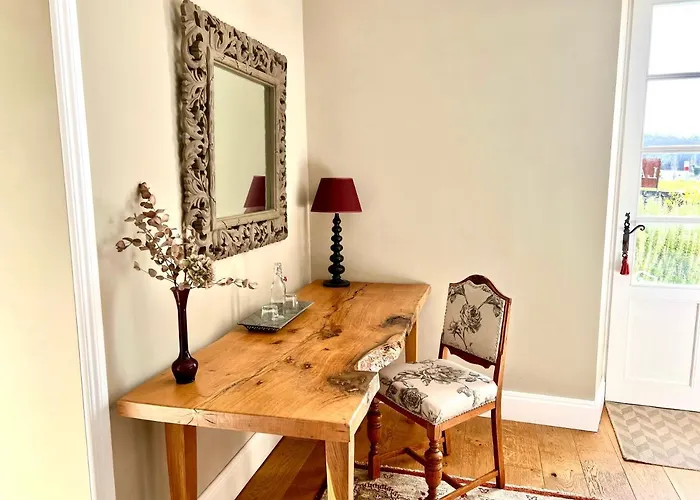 La Girarde Bed & Breakfast 4*